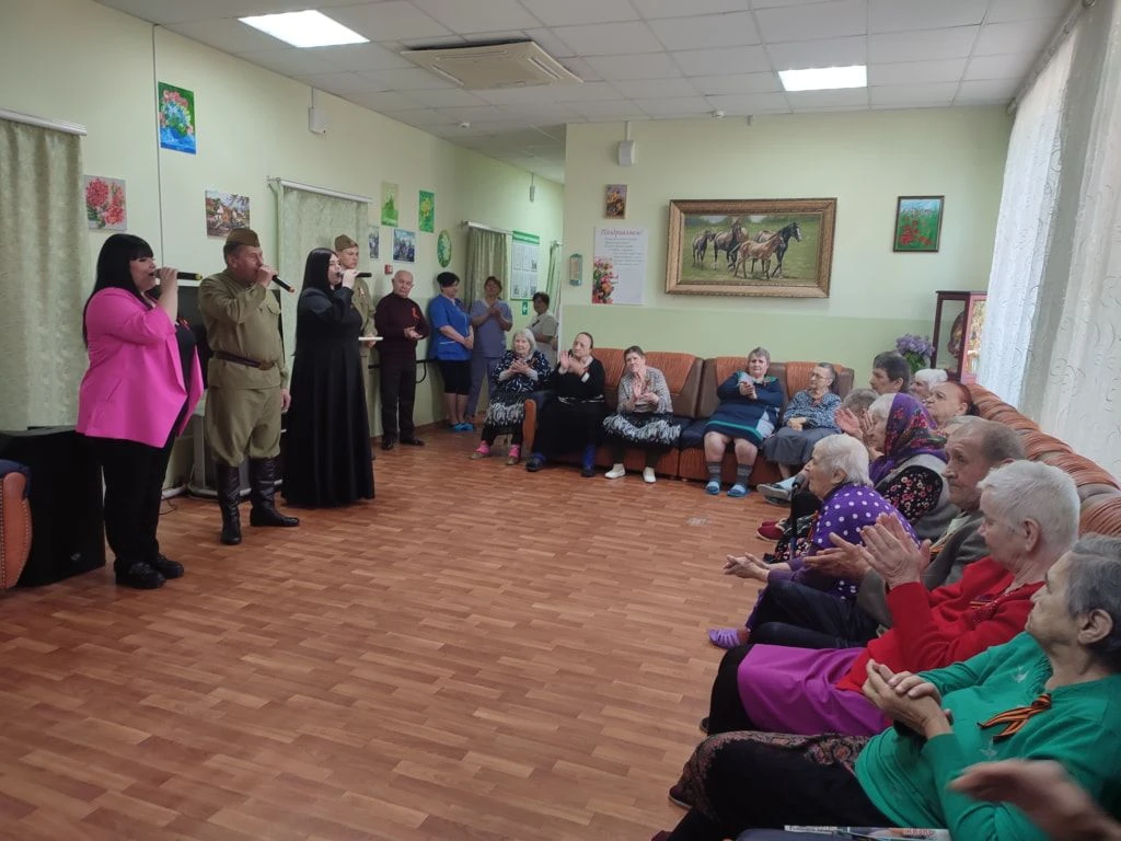 День Победы — поистине великий всенародный праздник. У каждого с этой датой связана сво...