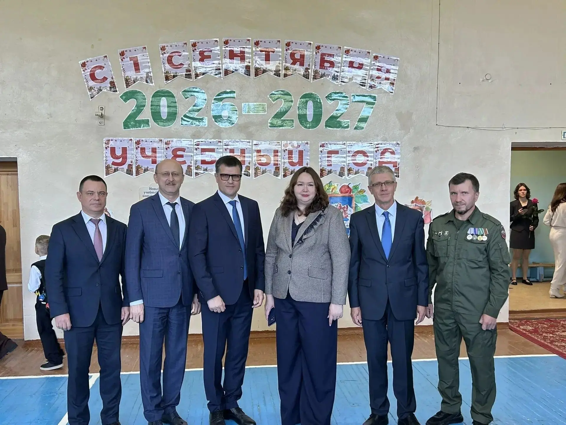 Главный врач Советской районной больницы поздравил маленьких пациентов с Днем знаний