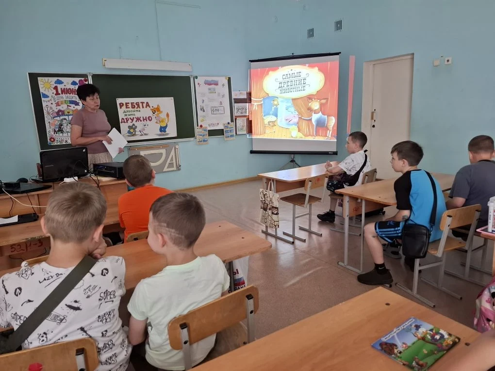 Один день в лагере «ШИК»: спорт, безопасность, дружба и открытия!

Утро началось с энергичной зарядк