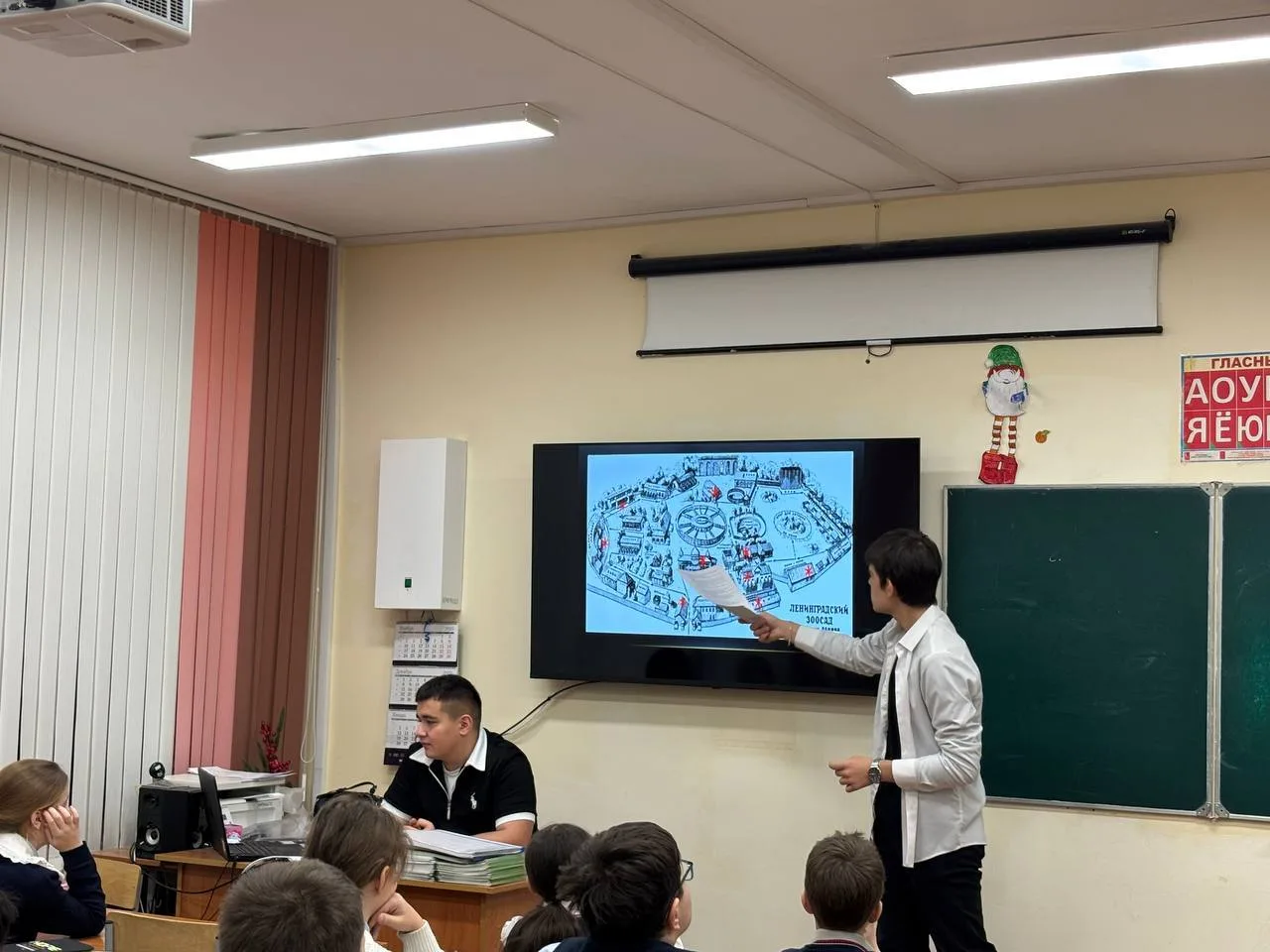 Учащиеся «МБОУ «Гимназия 79 приняли участие во всероссийской акции «Свеча памяти у Невы», посвящённо