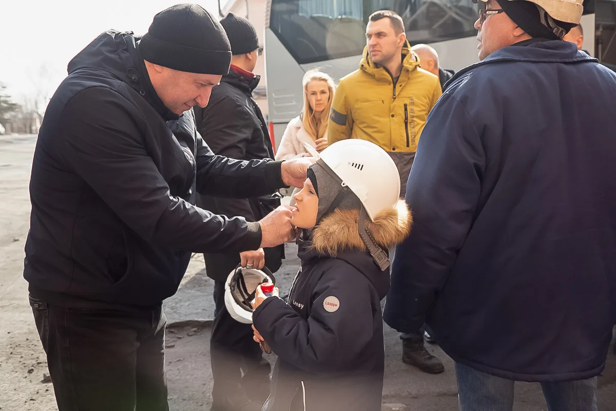🔥 Добро пожаловать в большую металлургию!

🏭 Челябинский электрометаллургический комбинат приглаша
