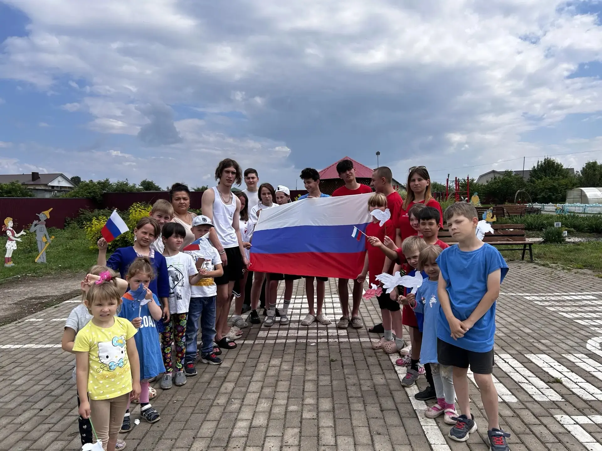 🇷🇺12 июня - это главный государственный праздник страны, символизирующий национальное...