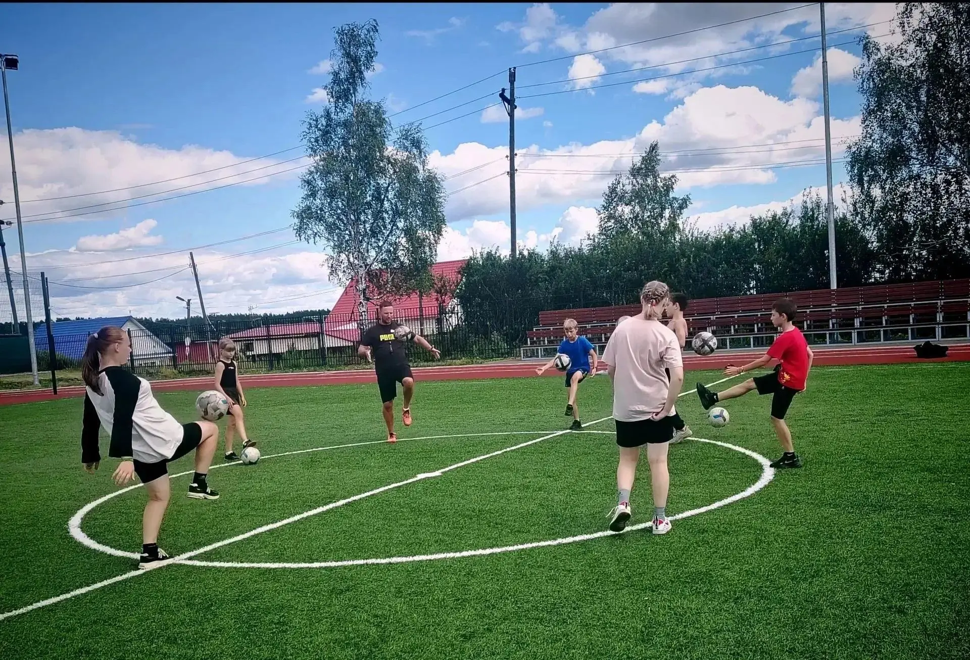 ⚽"Ворота в будущее" — это социальный футбольный проект благотворительного фонда Антона ...