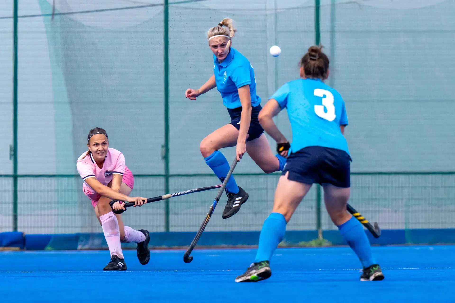 🏑 19 июня в Электростали, на стадионе «Мир спорта «Сталь», начался 6 общий тур чемпионата России по