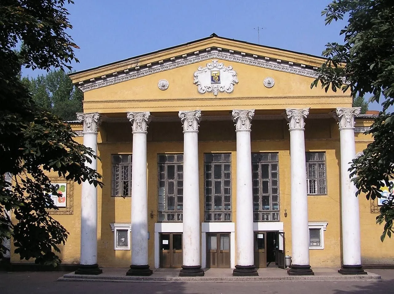 Дворец спорта "Шахтёр" временно приостанавливает свою работу на время проведения масшта...