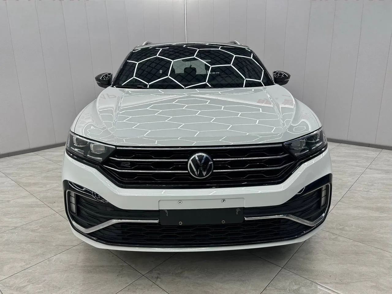 🤍 Volkswagen T-Roc R-Line Pro PLUS — компактный кроссовер в R-Line