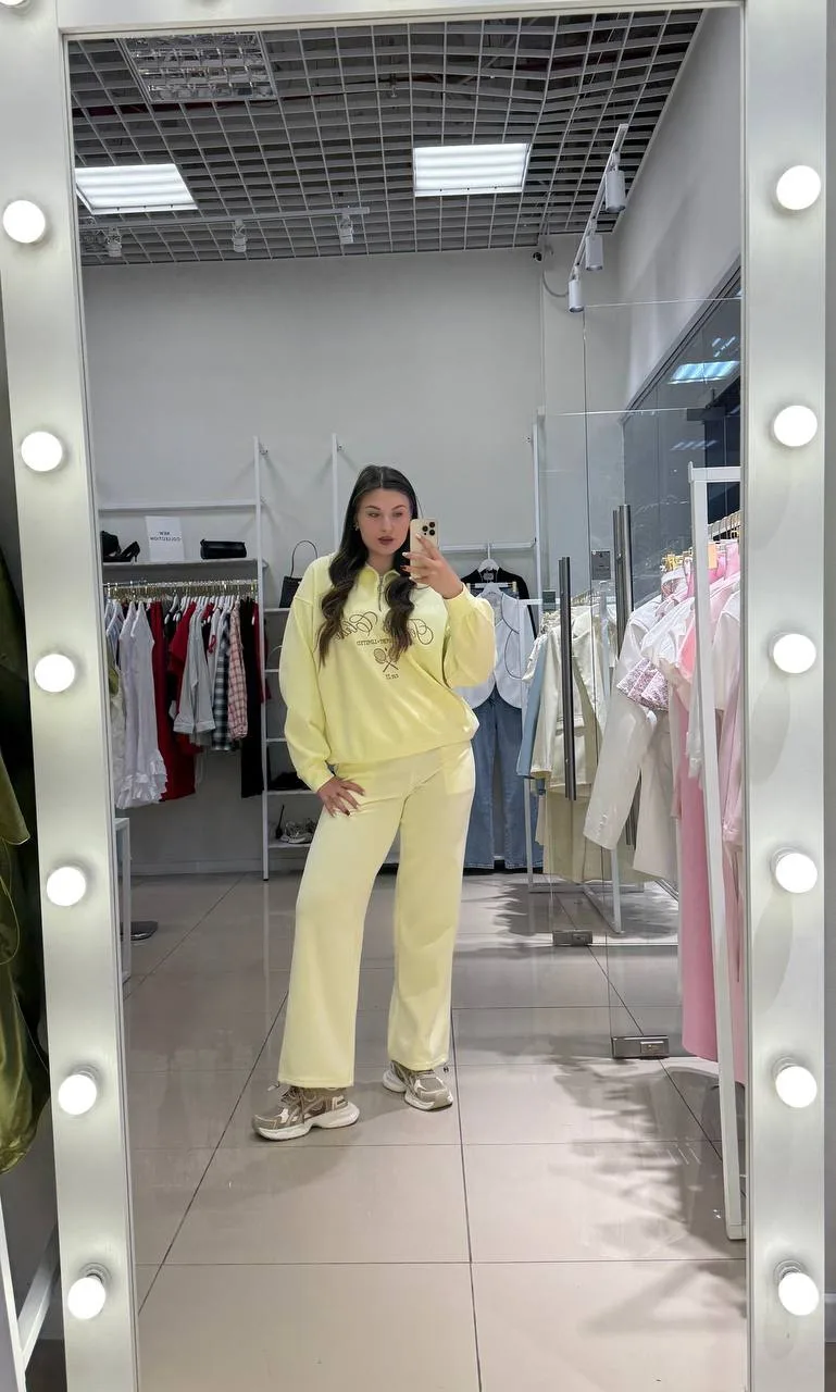 Девочки, только посмотрите на этот костюм 🍋💛