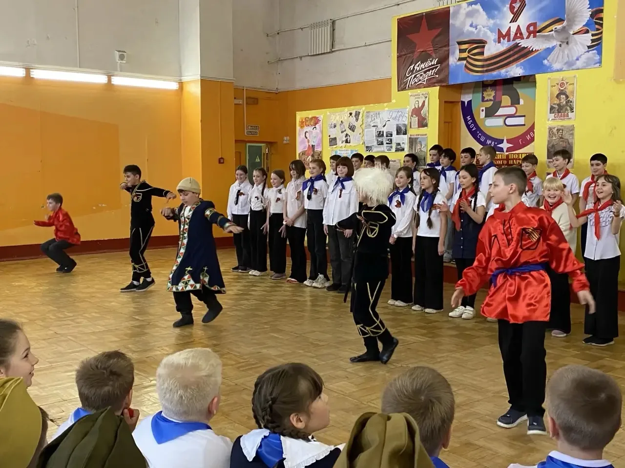 🇷🇺 Слава героям! Спасибо за Победу!  В преддверии священного праздника — Дня Победы в Великой Отечес