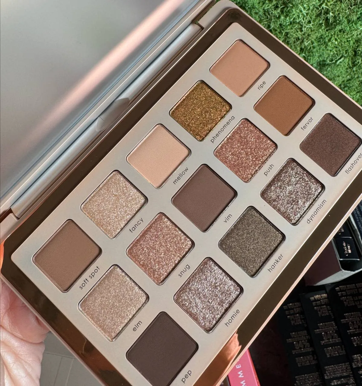 Natasha Denona -  I NEED A WARM EYESHADOW PALETTE