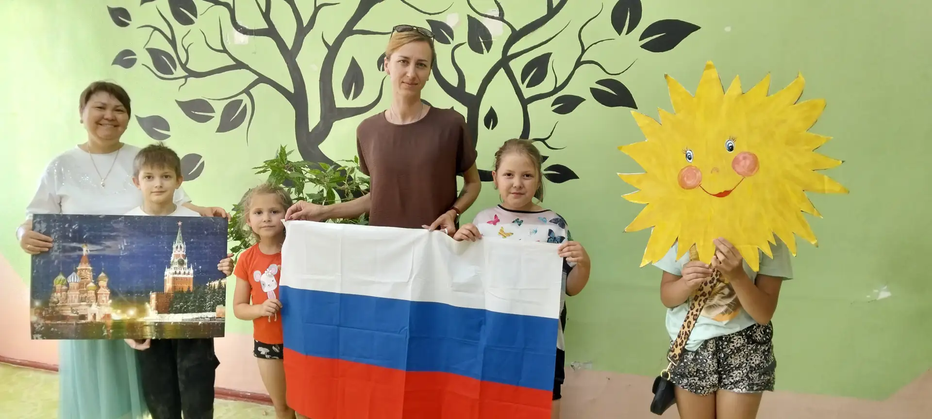 #ДеньРоссии #ЗаРодину  В отделении по работе с семьей и детьми прошло тематическое меро...