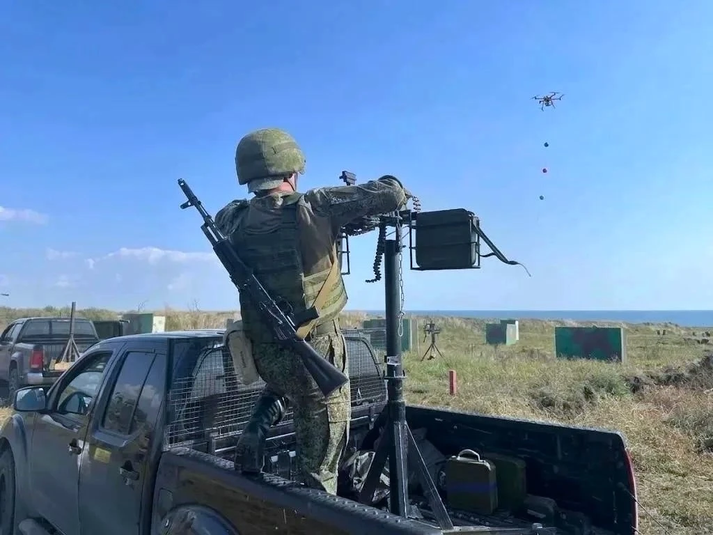 Судакские защитники неба на наших машинах. 🚗🌤️