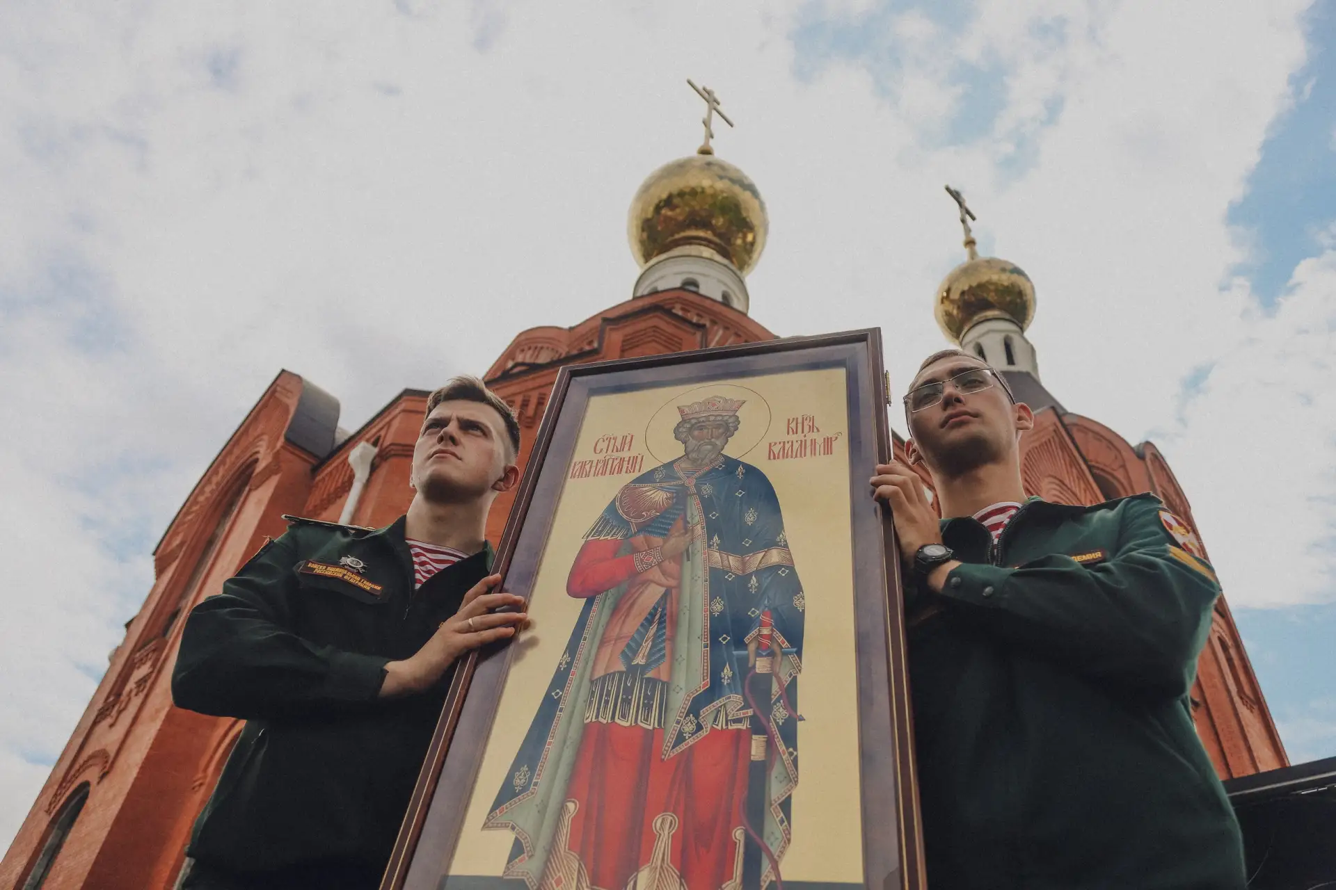 Святой равноапостольный князь Владимир с 2002 года считается покровителем внутренних во...