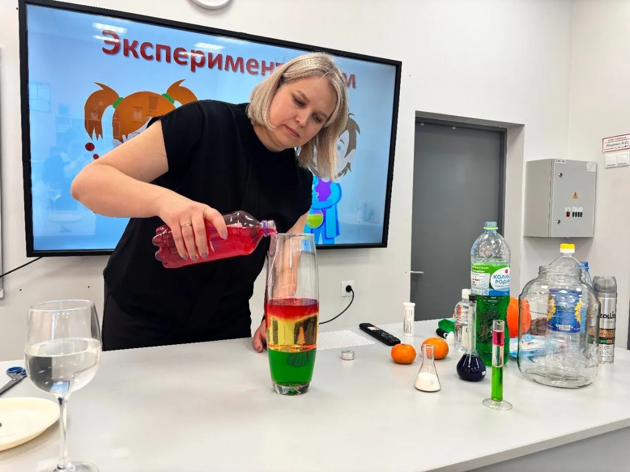 🧪 Увлекательное путешествие в мир науки для учеников 2А класса!!!   Сегодня учащиеся 2А класса стали