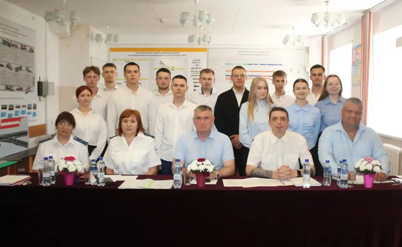🛤️ Новые профессионалы на страже движения!

Сегодня, 19 июня, состоялся выпуск будущих специалистов