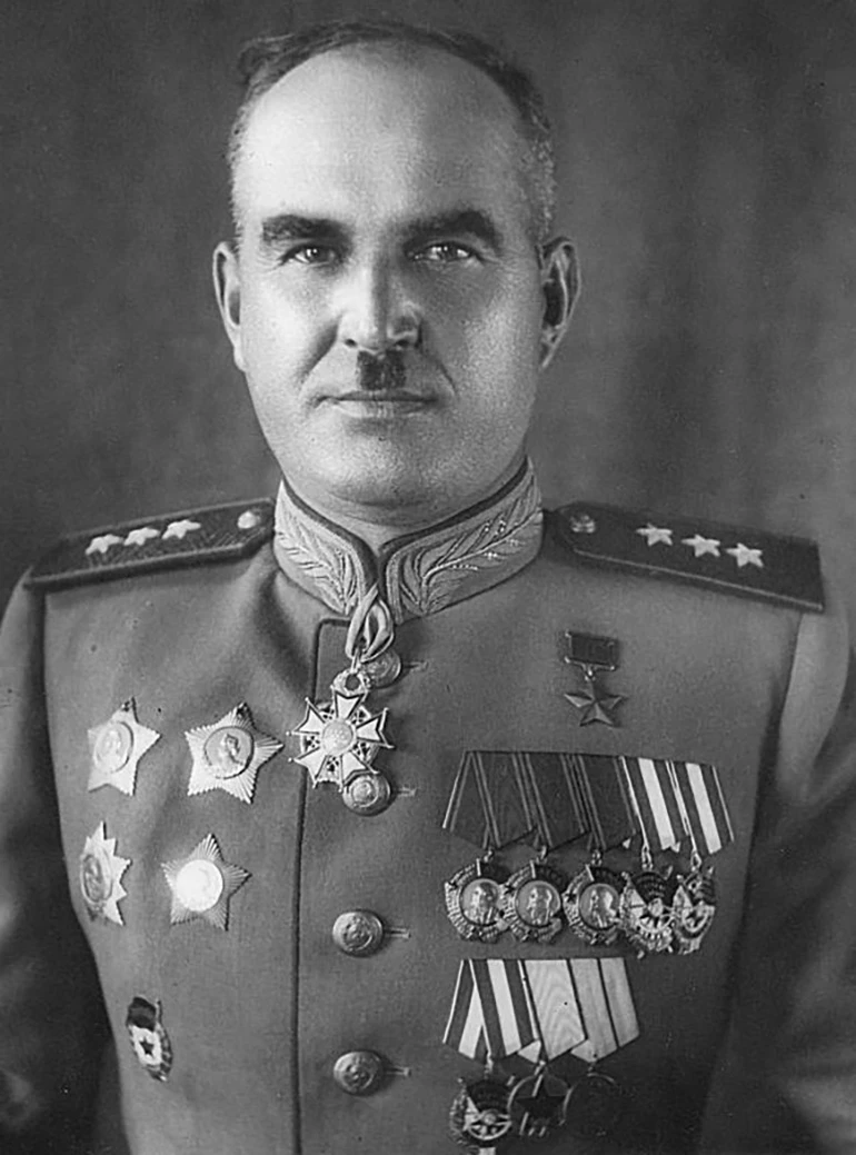 8 октября родился выдающийся советский полководец, Герой Советского Союза генерал-полко...