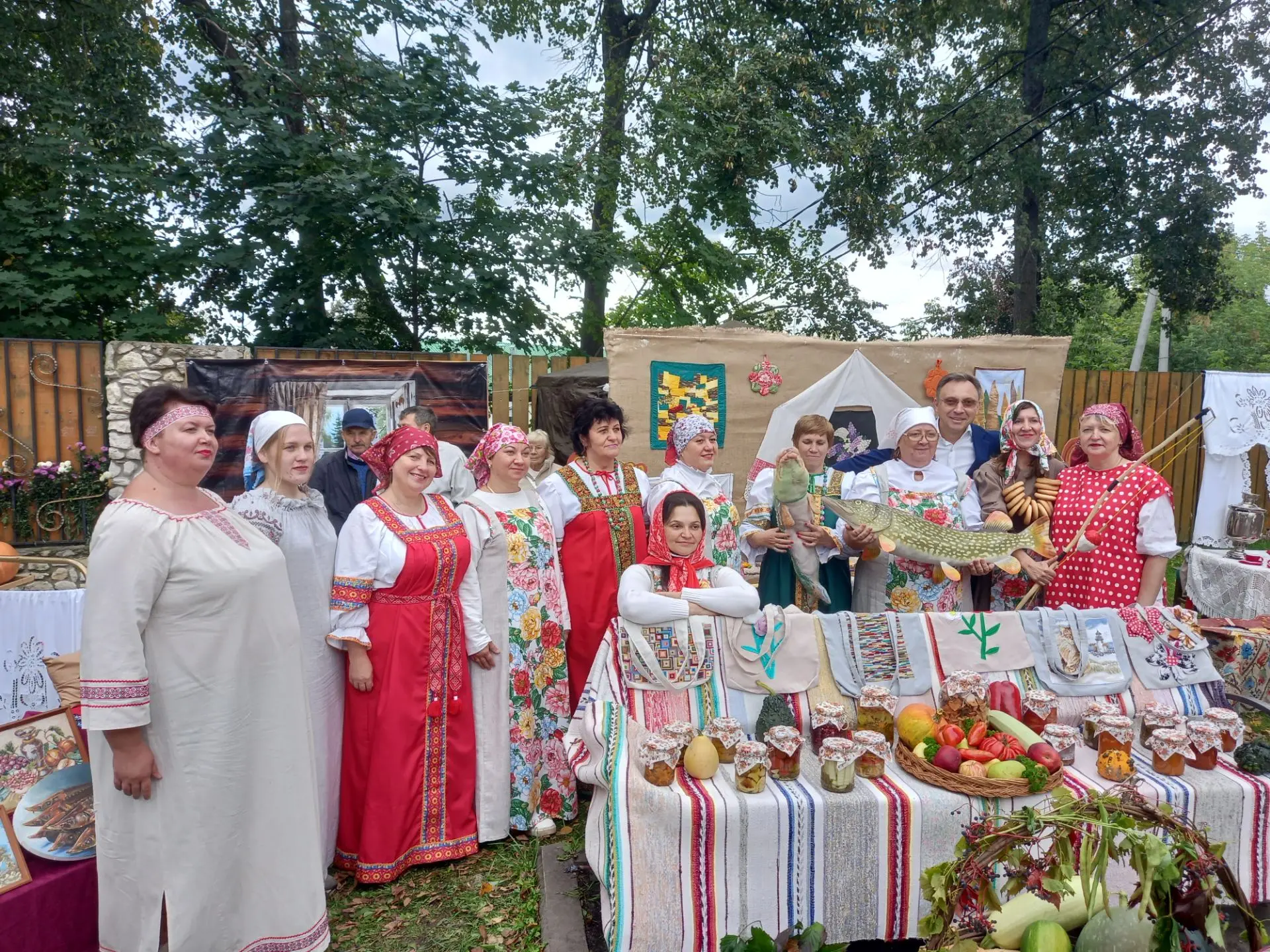 Ещё несколько кадров с праздника День картошки г. Меленки 12 сентября.