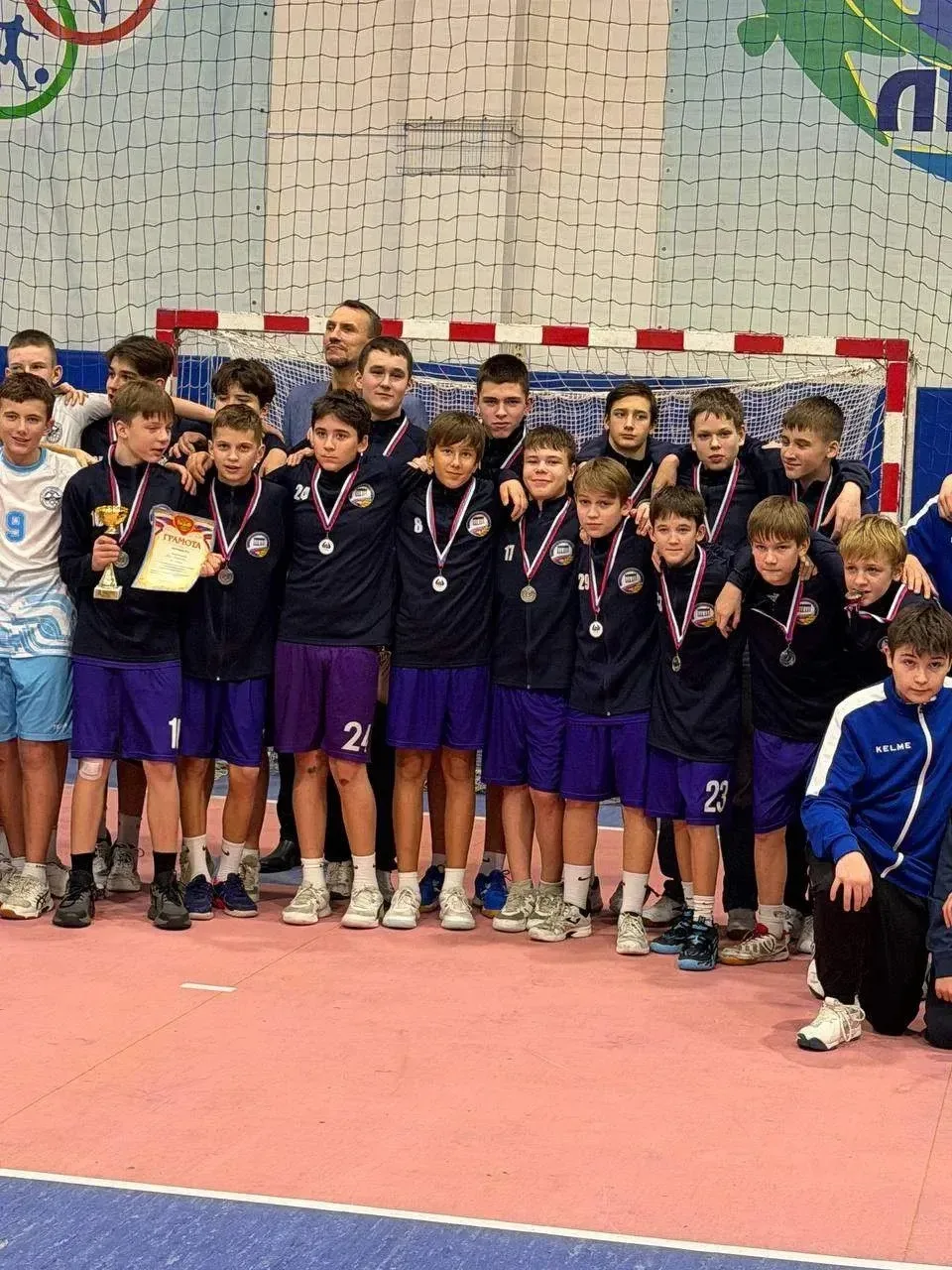 👏🥈 Поздравляем нашу гандбольную команду 2012 года рождения с серебром на турнире «Оли...