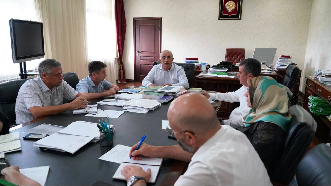 🌿 В Минсельхозпроде РД обсудили подготовку к IV Международному агропромышленному форум...