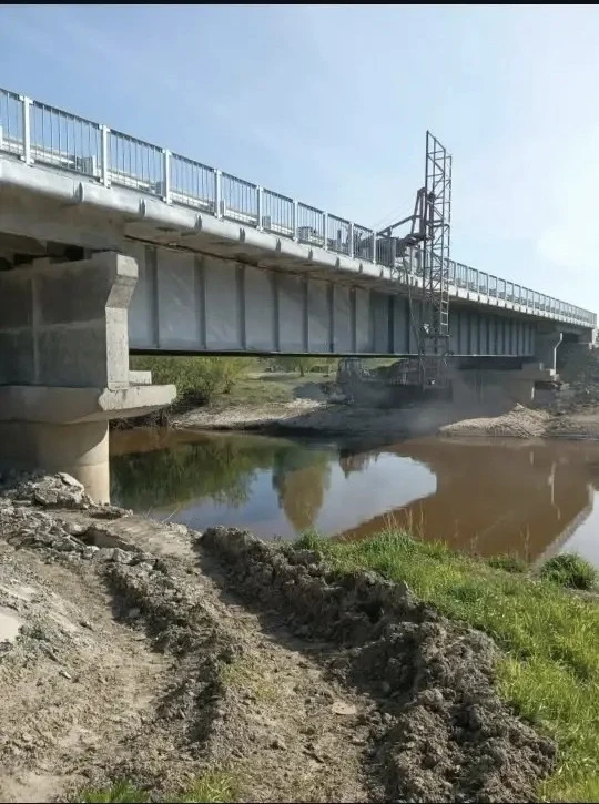 В Кыштовском районе начали ремонт моста через реку Чека

Объект расположен на 10 км автомобильной до