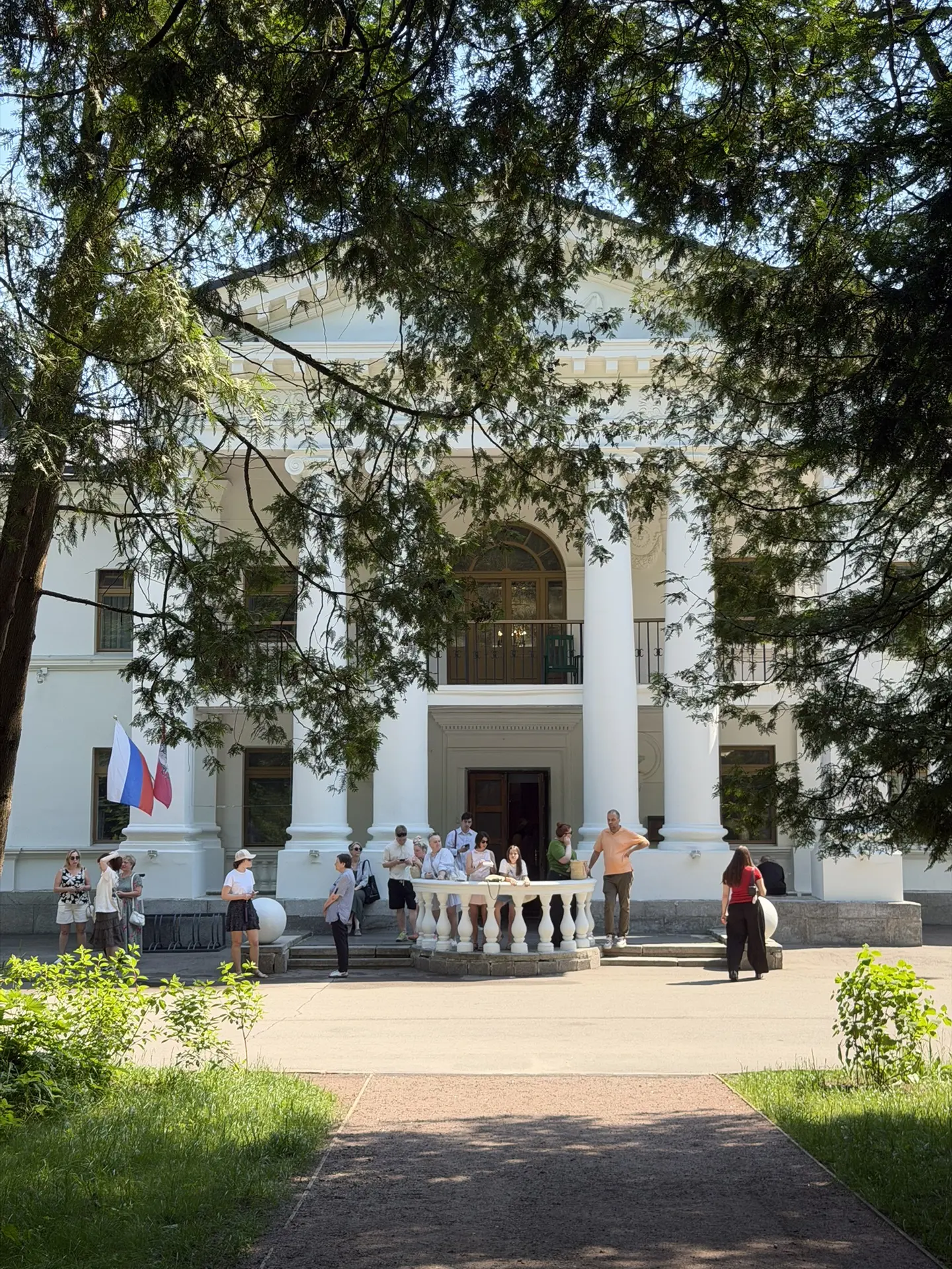 Мы сегодня провели тут пол-дня) до дождя и при +33))))
Очень здорово погуляли! 
С 12 по 14 июня в До