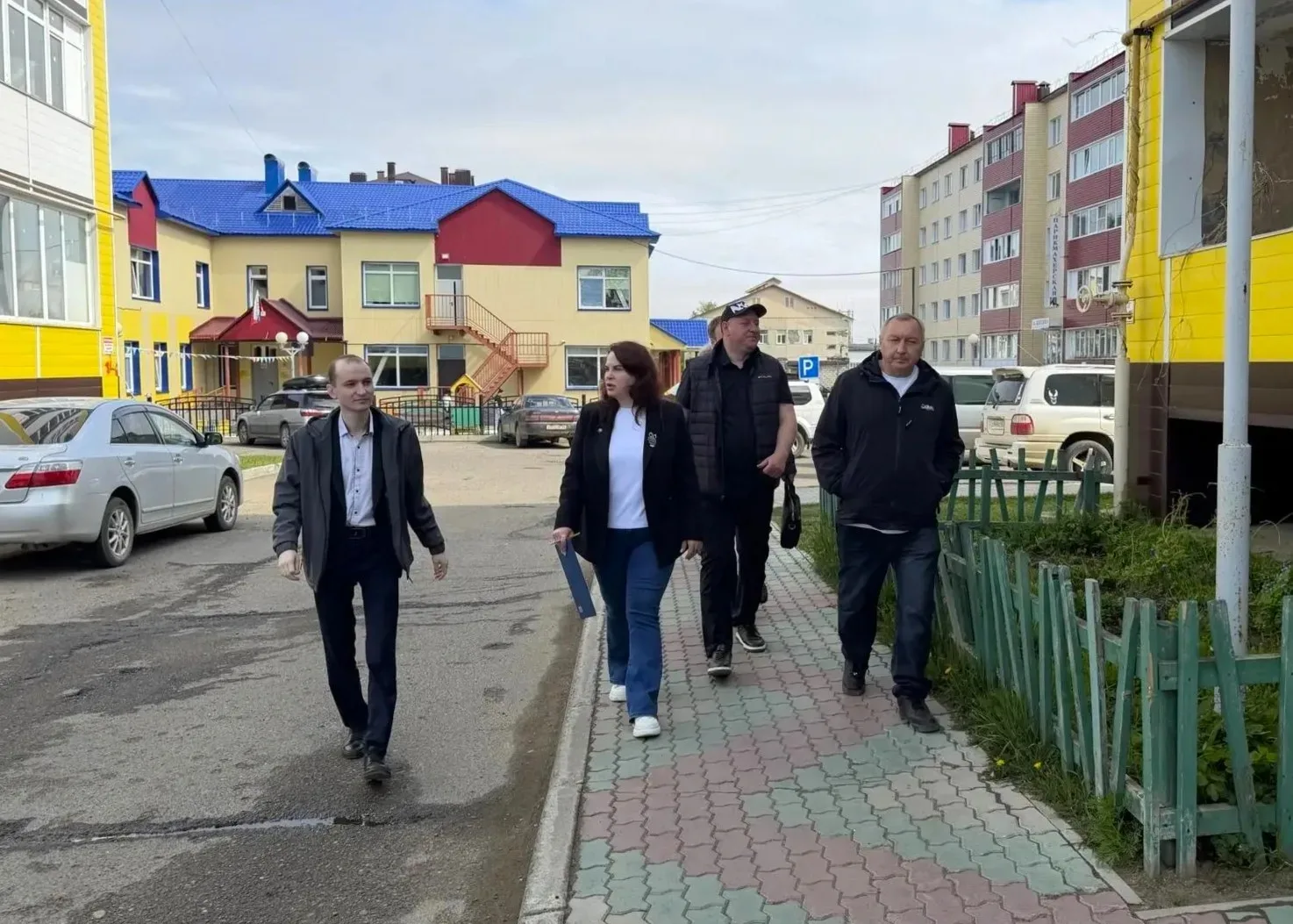 Как сообщал в предыдущем посте, сегодня в Ногликах состоялась проверка дворовых территорий и подваль