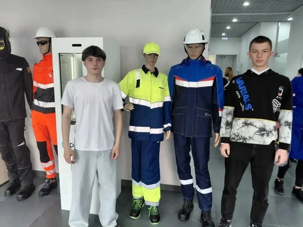 Первые в профессии 👩‍🎓👨‍🎓✨

Кадровый центр Одесского района организовал для наших обучающихся ув