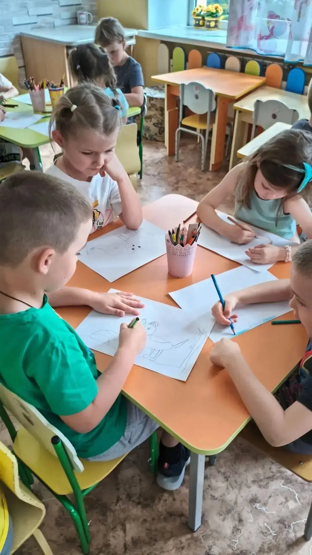 Первые шаги в мир Виталия Бианки: «Первая охота» и детские шедевры! 🎨🐾

Сегодня в нашей дружной ко
