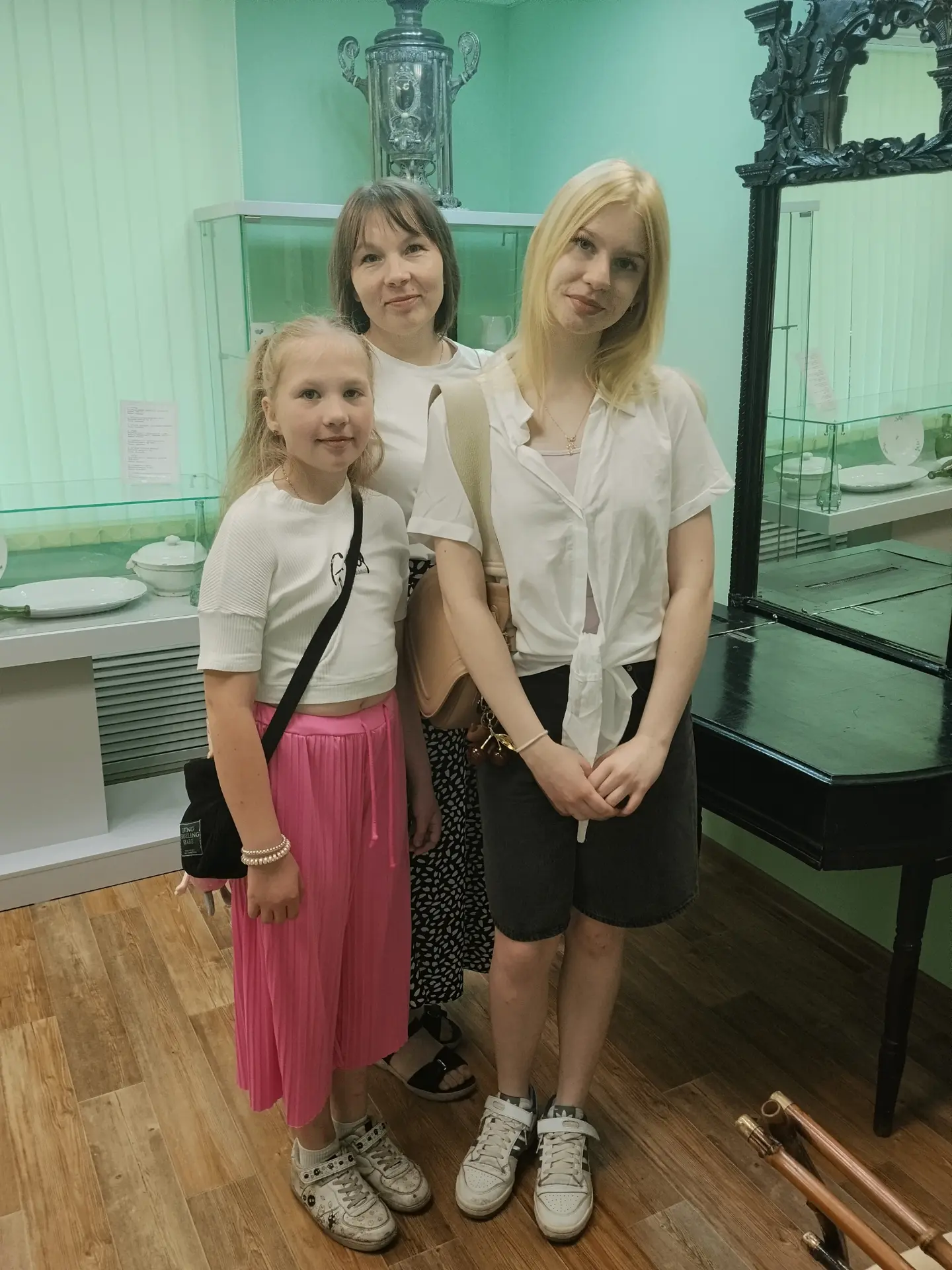 ЭКСКУРСИЯ
Наши гости из Эстонии
#НейскийМузей #Экскурсия #НашиГости