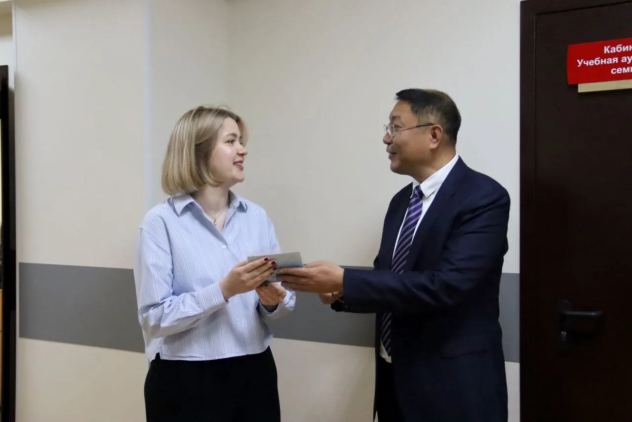 Коломна – Пекин: курс на дружбу и образование 🇷🇺🇨🇳  Сегодня ректор ГСГУ Жанна Константиновна Леонова