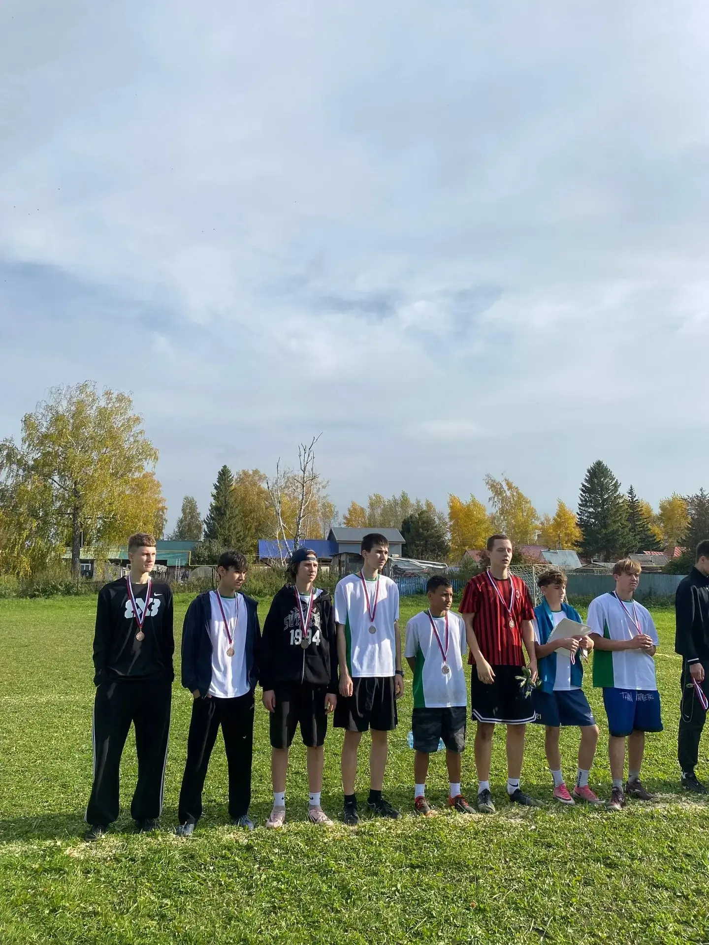 ⚽️3 октября в п. Садовом прошли соревнования по футболу в рамках Школьной спортивной лиги.