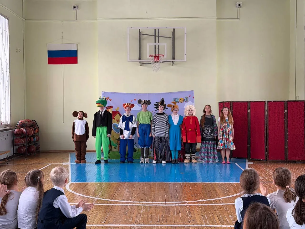 🎭13 марта артисты школьного «Театра детской мечты» МАОУ «СОШ №116» г. Перми показали спектакль «Забы