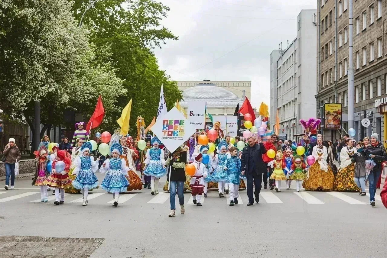 🎭 В Новосибирске в канун Дня защиты детей пройдет большое кукольное шествие!