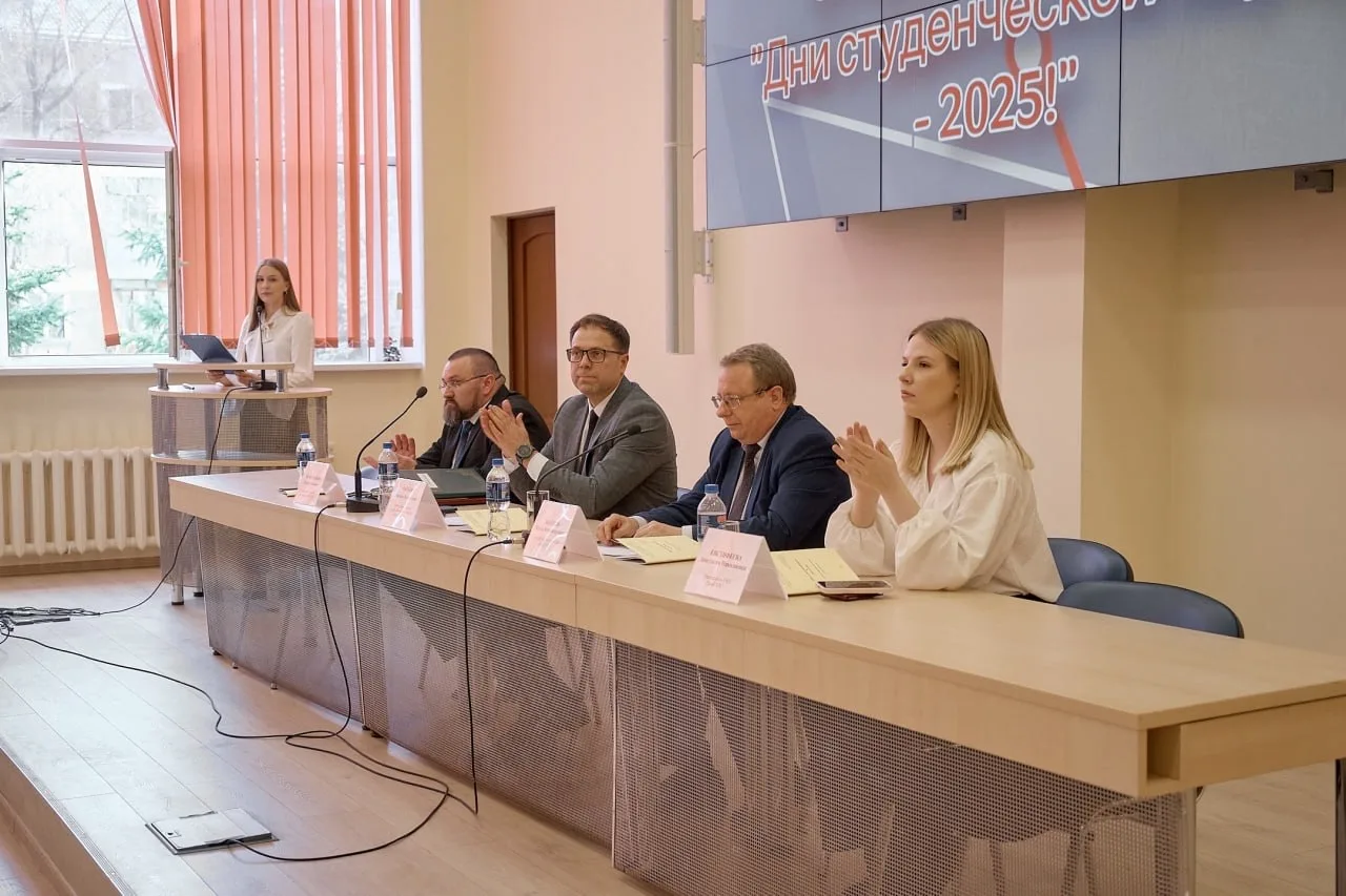 🎓 Студентка ПривГУПС – победитель Всероссийского конкурса «Научный ПИК»  🏆 Студентка 5 курса Электро