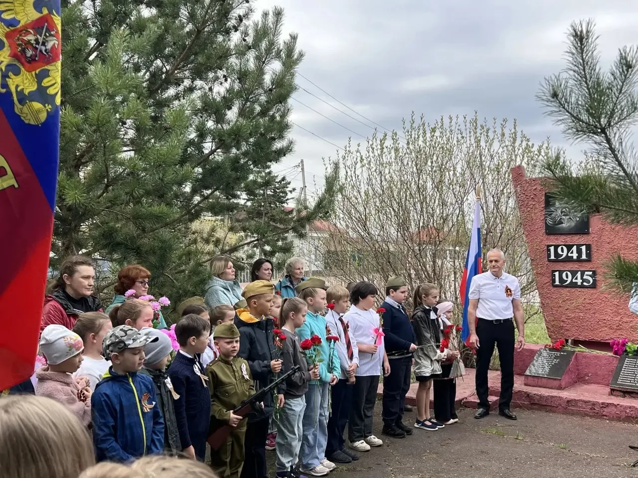 9 Мая — День Победы 🎖

9 Мая — особенный и очень важный праздник для нашей страны.

В этот день мы 