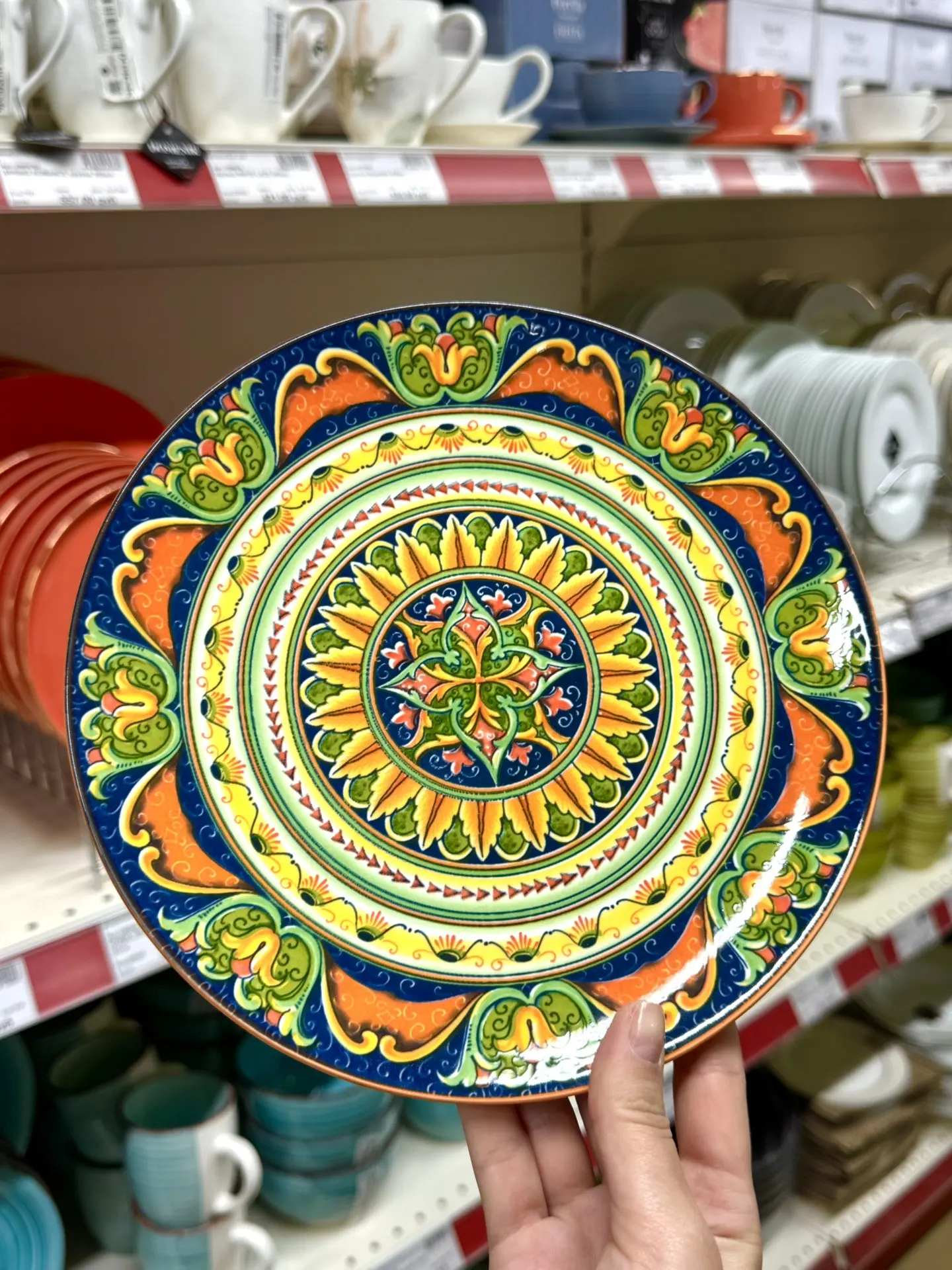 ☀️🧡Восточная сказка🧡☀️

Яркая и неповторимая Риштанскся керамика красуется на наших полках. Традиц