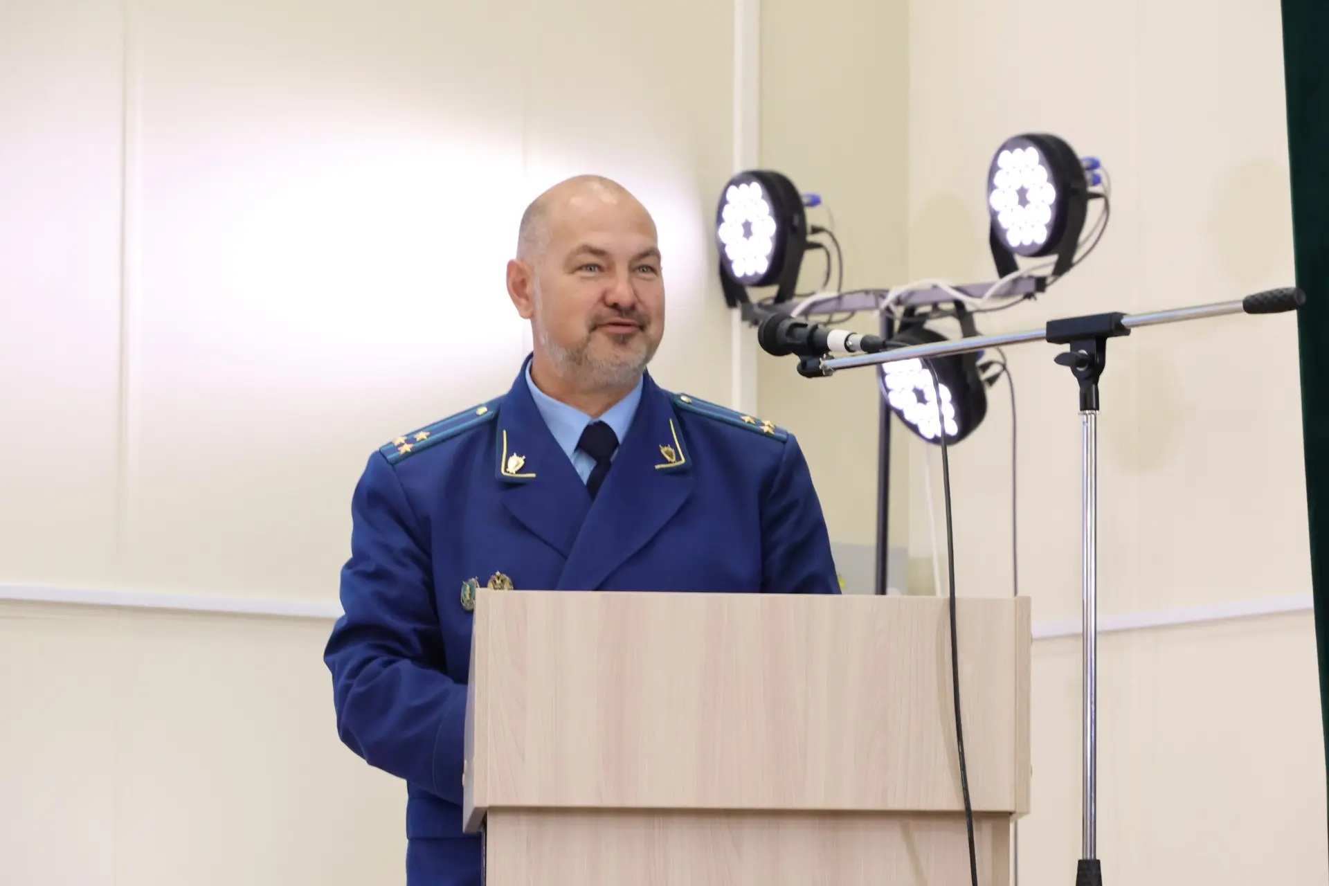 Сегодня на пленарном заседании августовской конференции абаканских педагогов ещё раз уб...