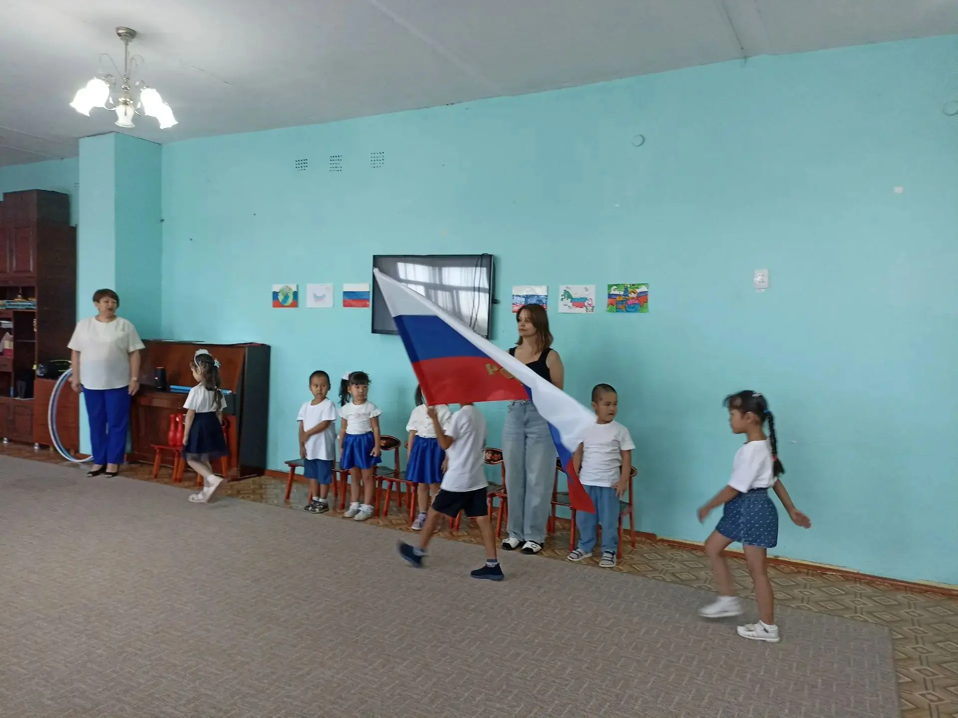 В нашем детском саду состоялся яркий и запоминающийся праздник, приуроченный ко Дню фла...