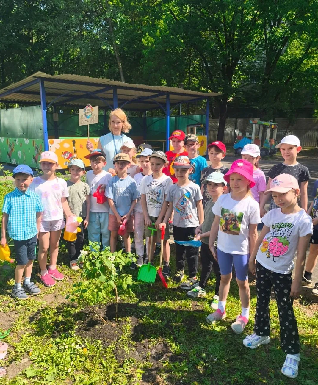 🥳 Новости от наших дошколят! 🥳  ✨  В один из тёплых весенних дней в ДК 1 царило особое оживление. Вы