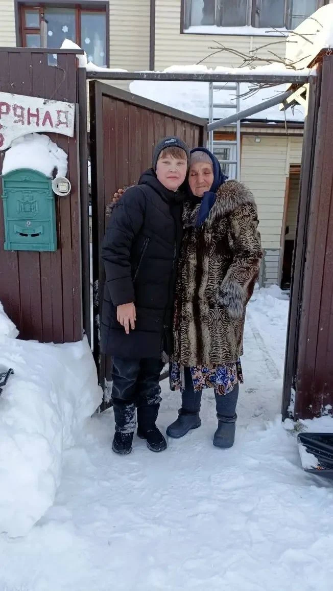 У волонтеров не бывает выходных  Сегодня представители волонтерского отряда «Здоровое поколение» шко