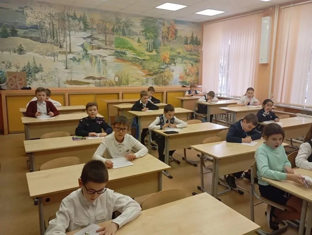 Обучающиеся начальной школы активно участвовали в районном этапе олимпиады, проходившей в рамках про