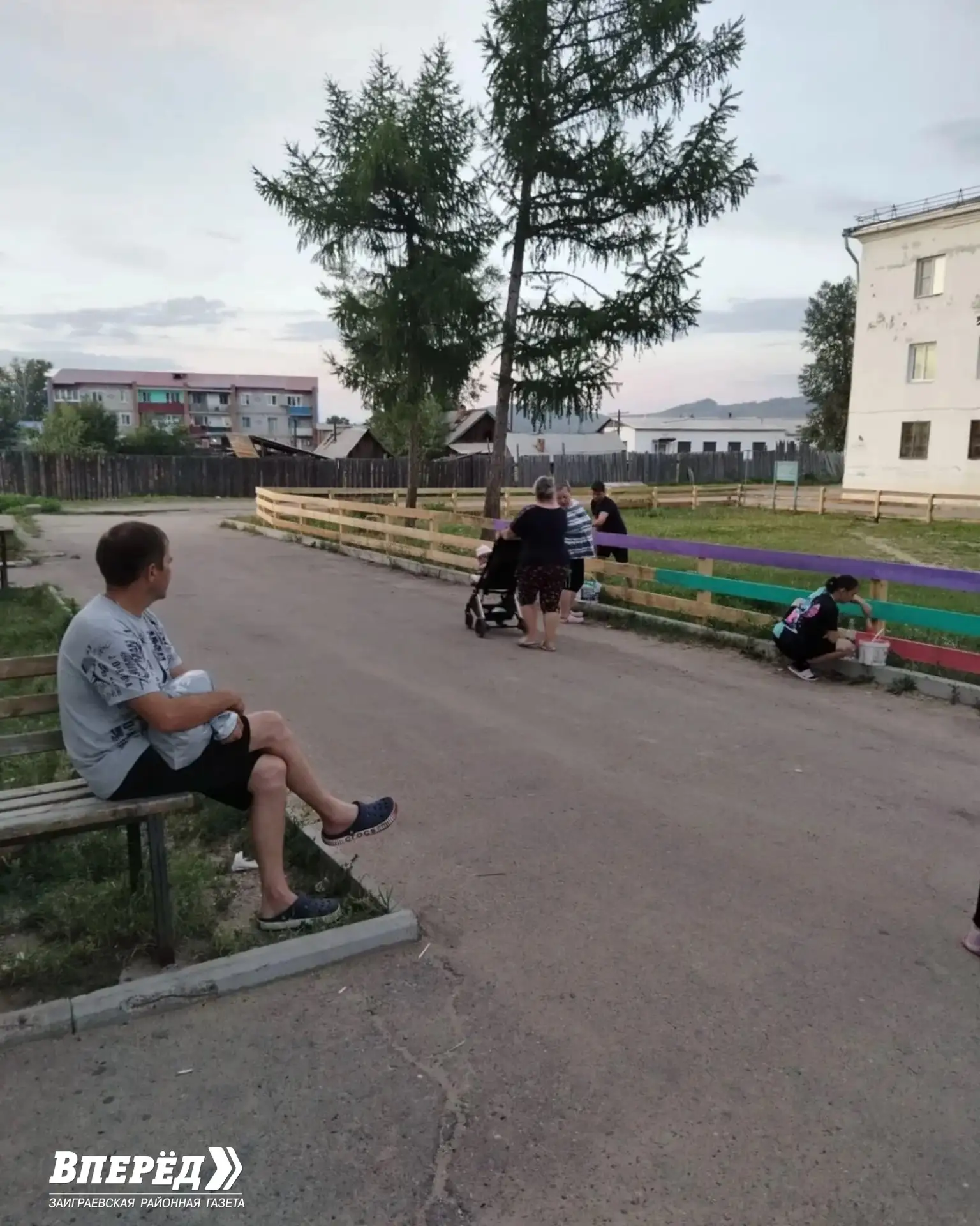 В Ильке появилась новая площадка для занятий спортом благодаря активистам 

В поселке Илька на днях 