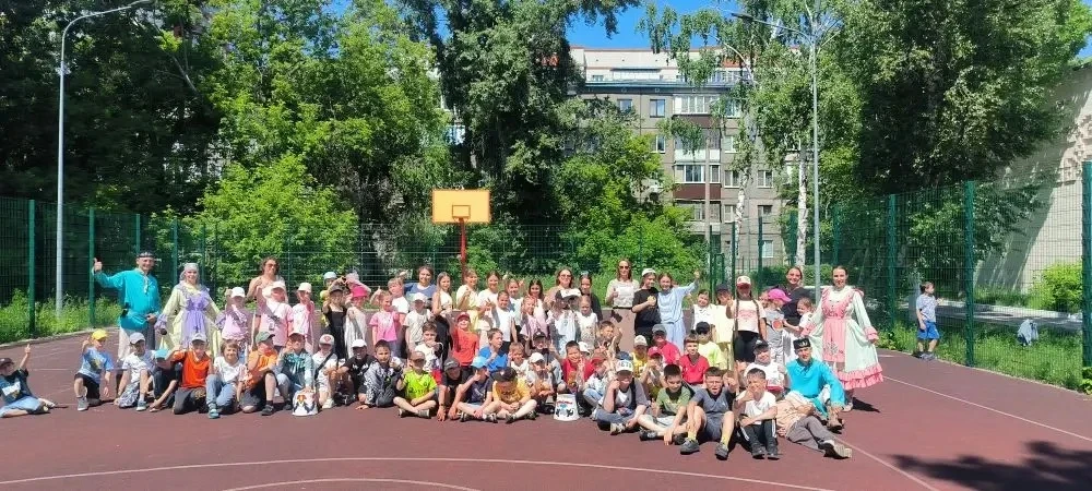 Сегодня в нашем школьном лагере прошел замечательный праздник Сабантуй! 🎉🌾

Мы с радостью погрузил