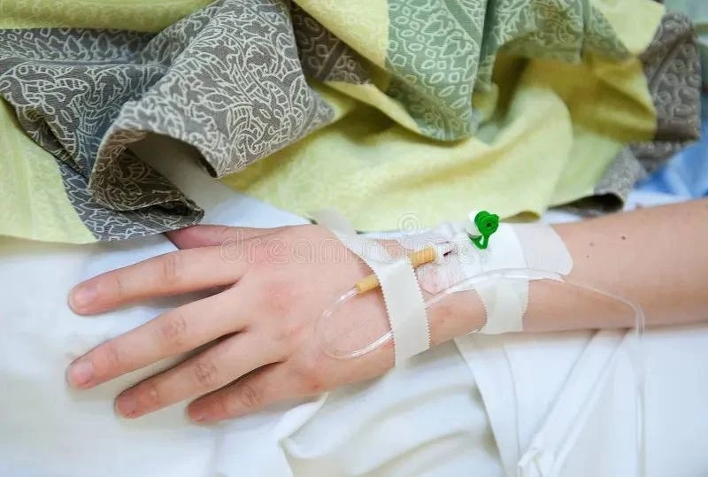 В Приморье женщина едва не погибла после «чистки печени» с помощью БАДа.

В Находке экстренно госпит