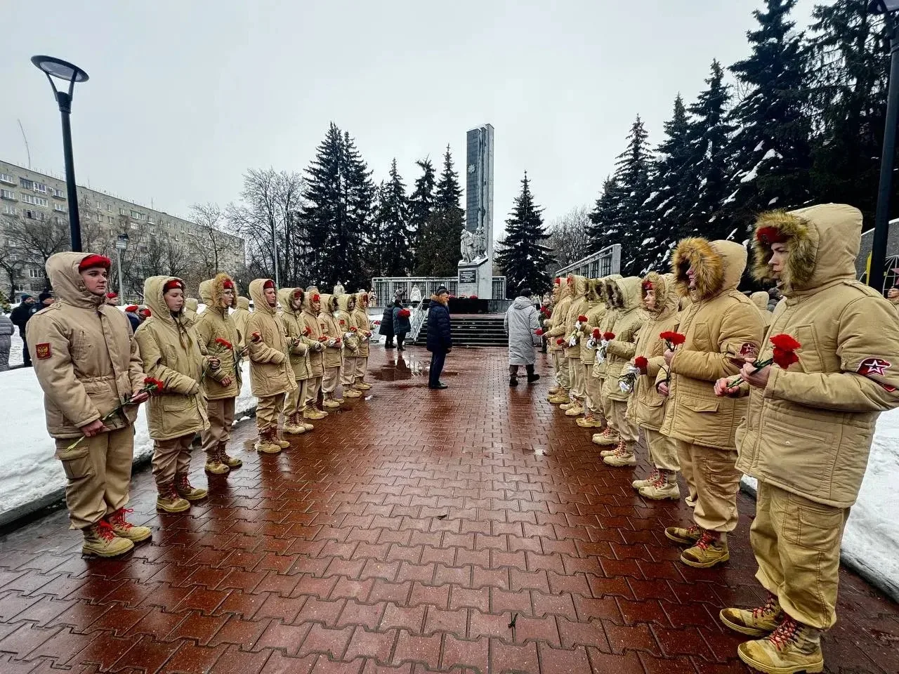 Юнармейцы отряда «На страже небес» почтили память воинов-интернационалистов у Обелиска Славы  15 фев