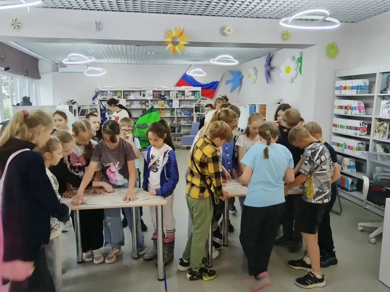 Библиотека + Семья = Лучшее летнее приключение! 📚❤️

Вчера наш отряд из оздоровительного лагеря выш