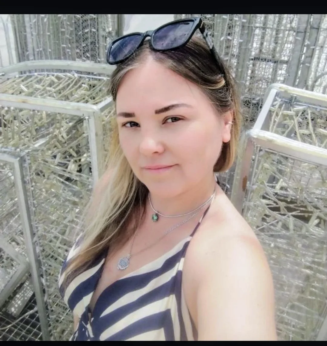 Второй ученик нашего института тоже Елена 🙏 выходит тоже в лидеры, задаёт много вопрос...