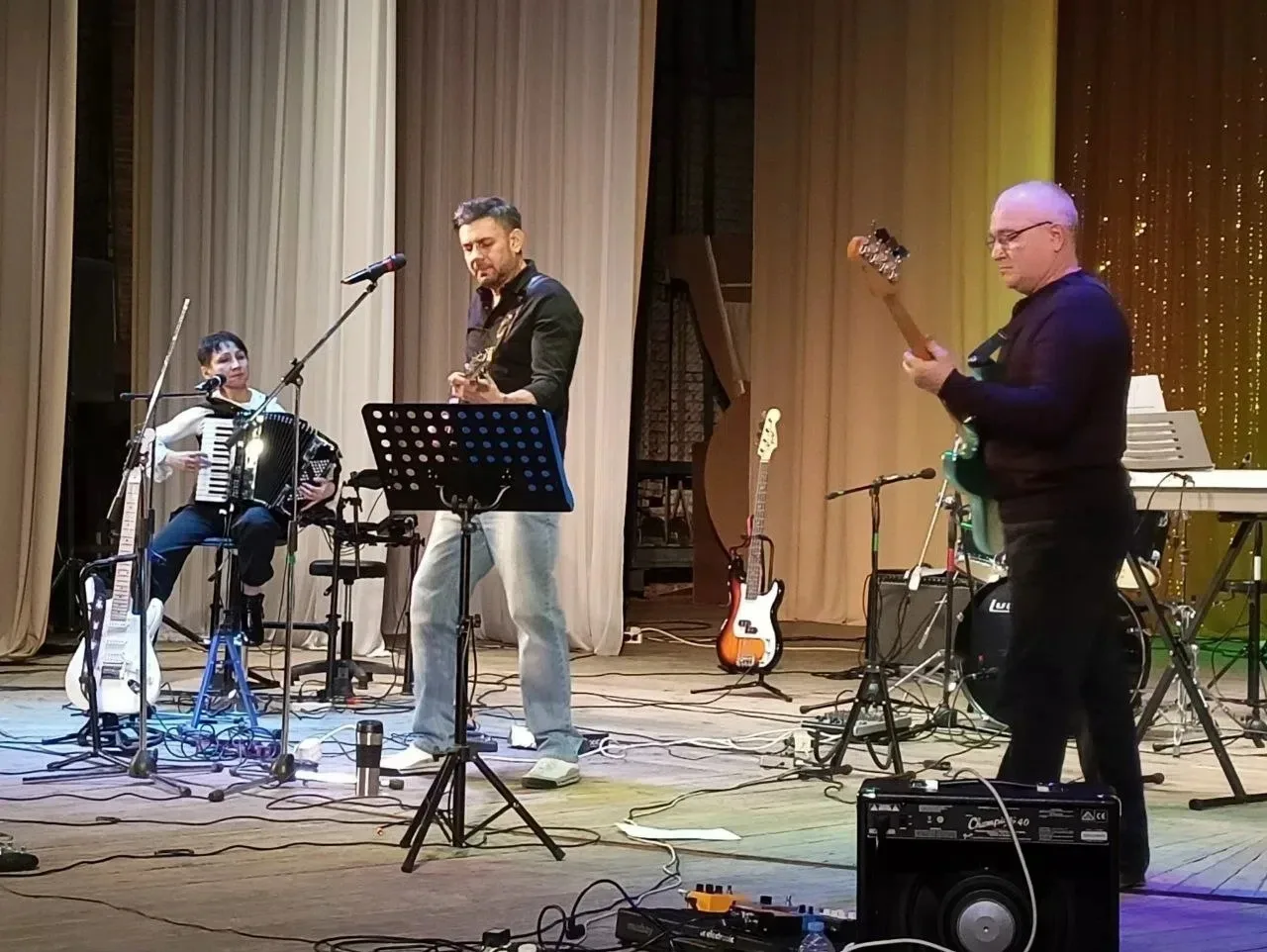 🎸 Творческий триумф: группа «Ароматерапия» из Белой Глины покорила всероссийский конкурс  Музыкальны