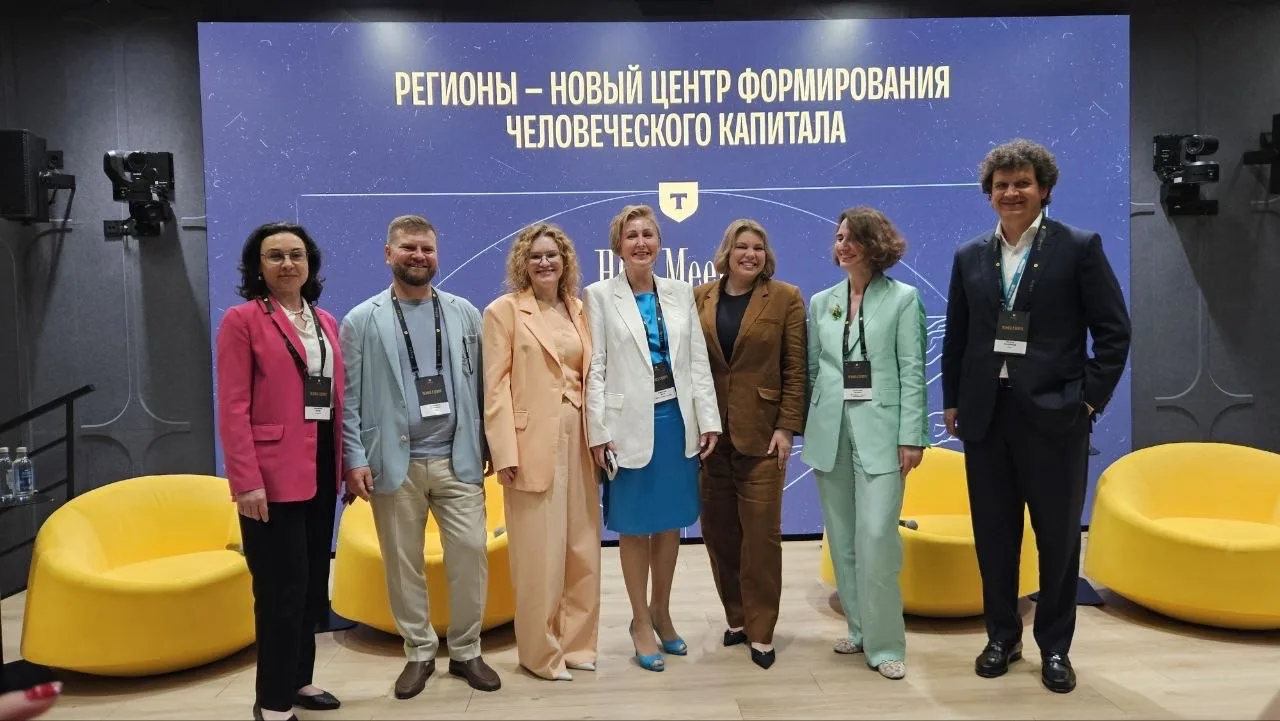 Заместитель генерального директора — руководитель Аппарата #РоссетиЛенэнерго Снежана Китаева выступи