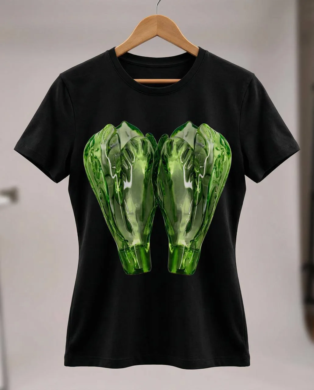 Первые футболки Olafa уже начали разлетаться к своим обладательницам! 💚