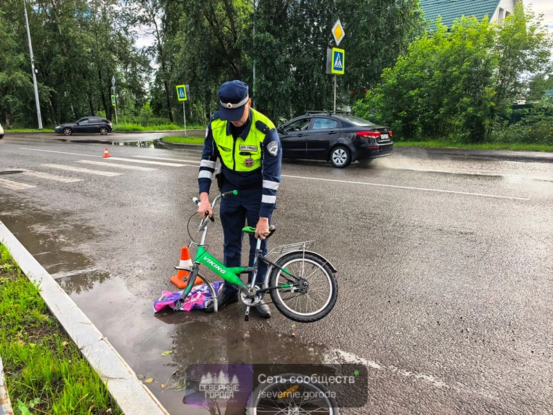 В Нижнем Тагиле легковушка сбила 9-летнего мальчика на велосипеде, пересекавшего пешехо...